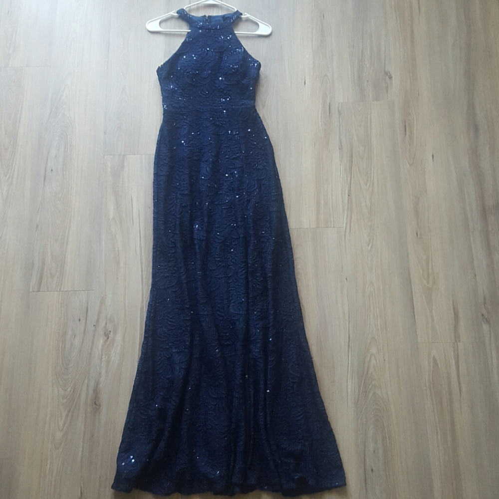 Dress - Picture 2 of 8